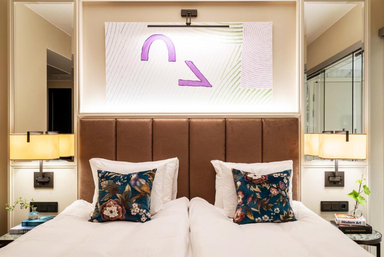 Bank Hotel, A Member Of Small Luxury Hotels Stoccolma Esterno foto A room at the hotel