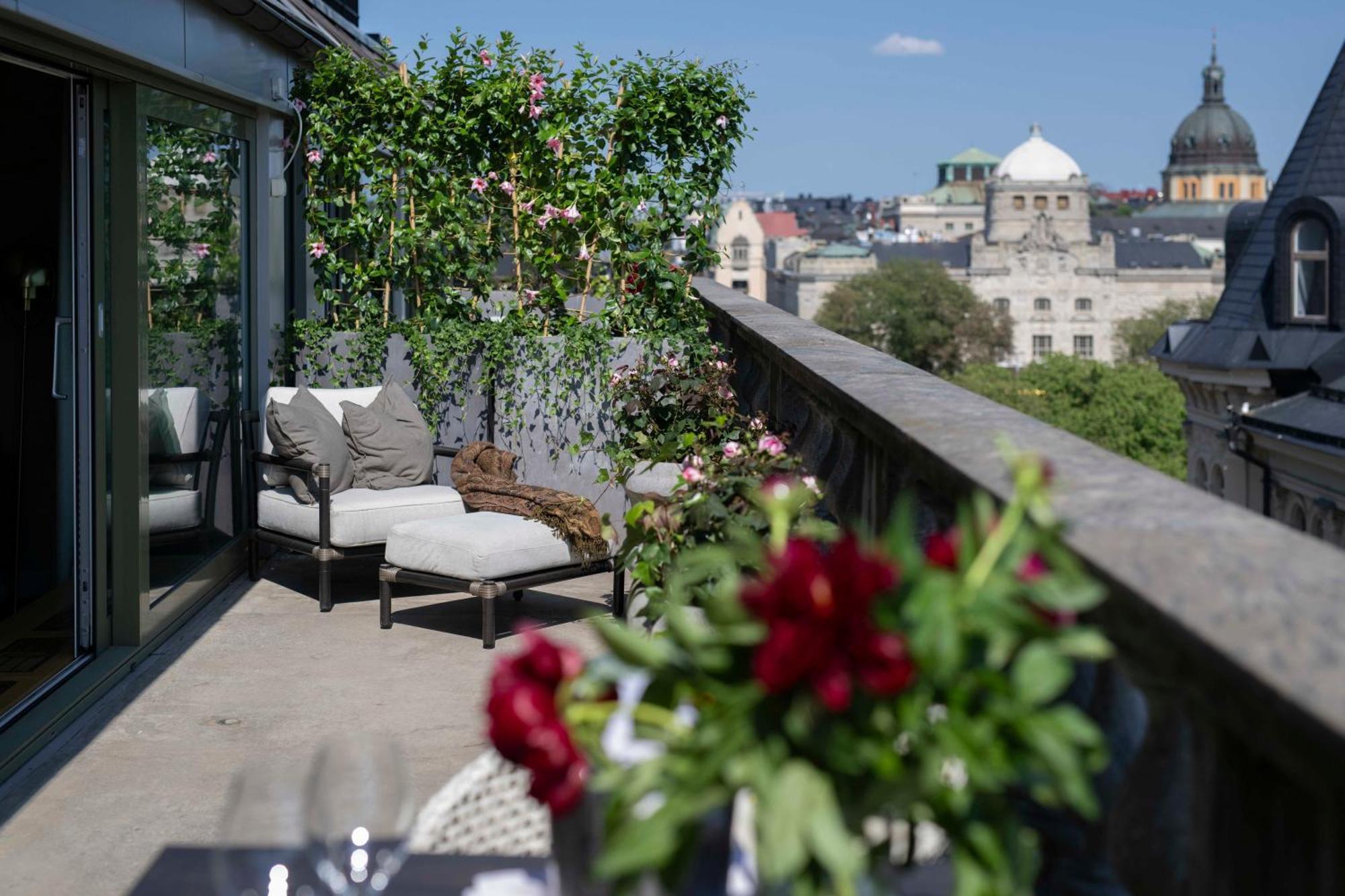 Bank Hotel, A Member Of Small Luxury Hotels Stoccolma Esterno foto The view from the rooftop terrace