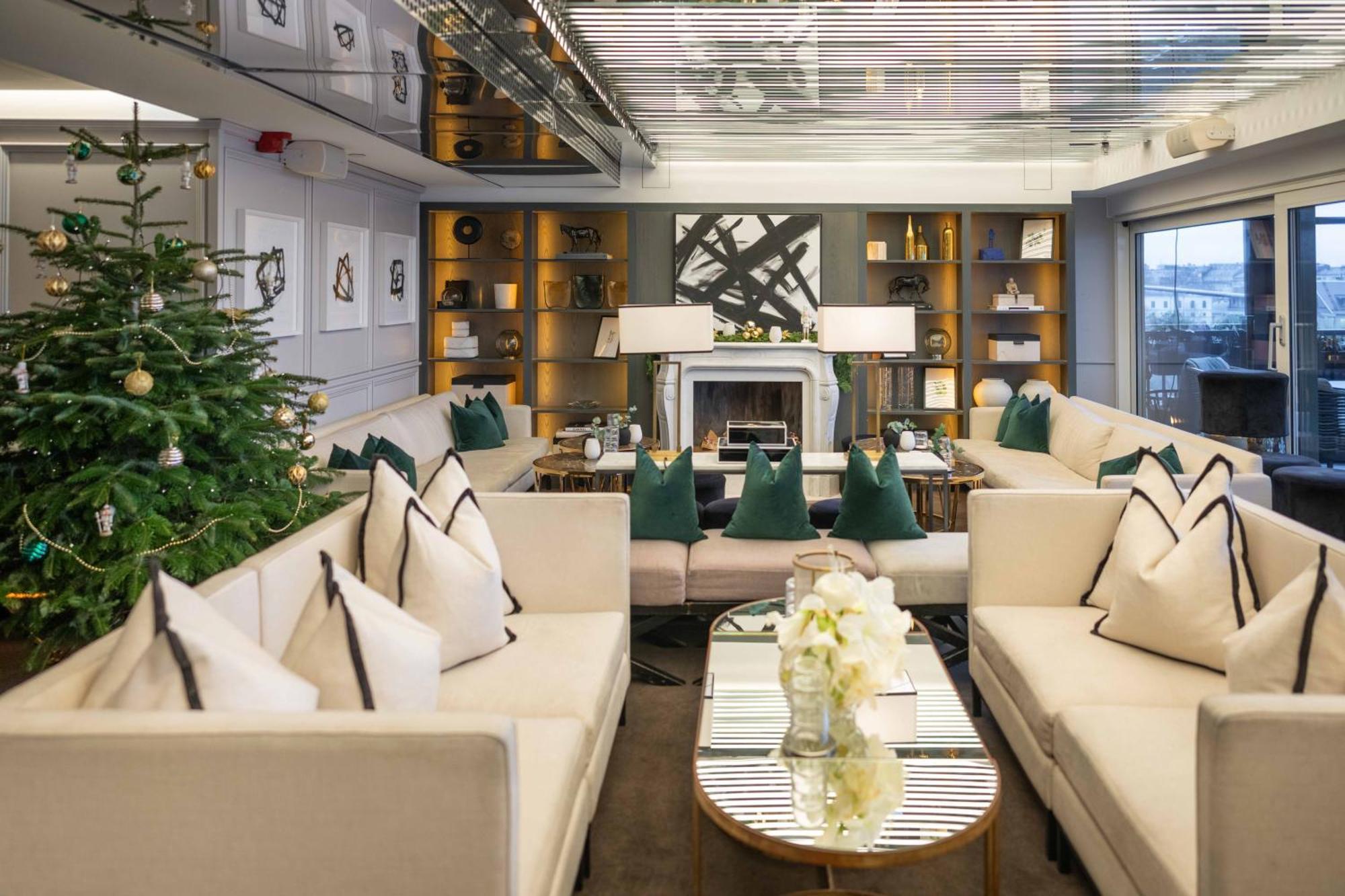 Bank Hotel, A Member Of Small Luxury Hotels Stoccolma Esterno foto The Club at London Heathrow Airport